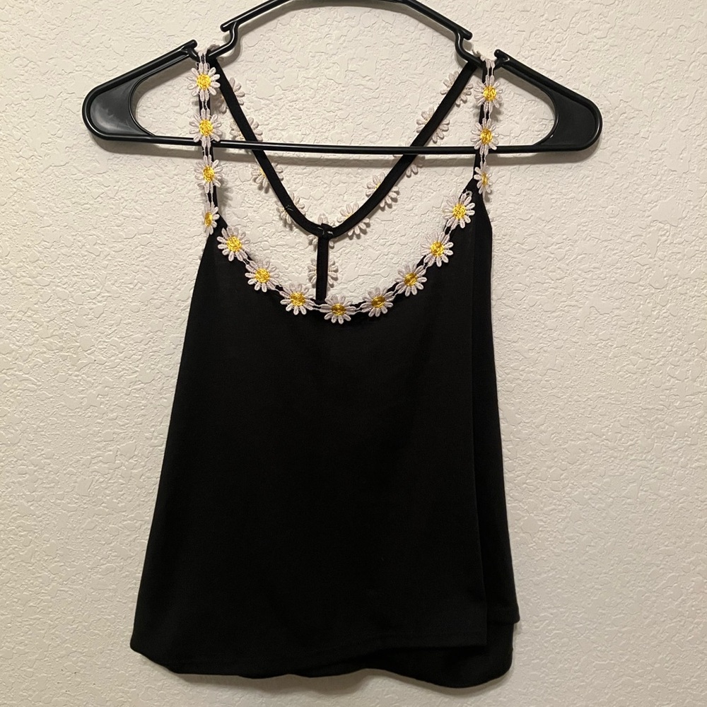 5/$25 Daisy Tank Top